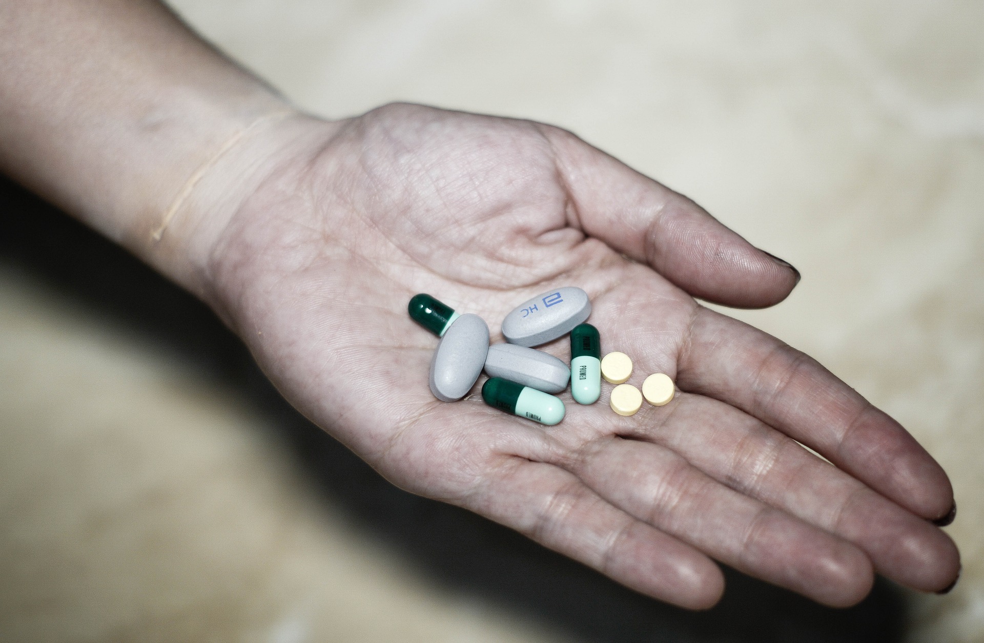Droghe, alcol e depressione: negli Usa cresce il tasso di mortalità giovanile