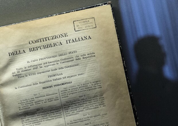 Proposta di sostituire le Regioni ordinarie con tre Macroregioni