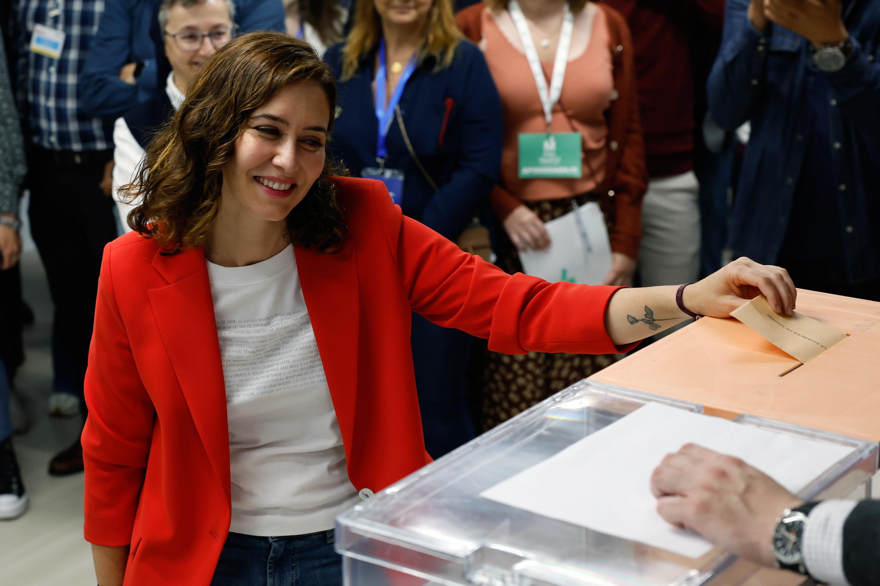 Sconfitta clamorosa per Sánchez alle amministrative: elezioni anticipate