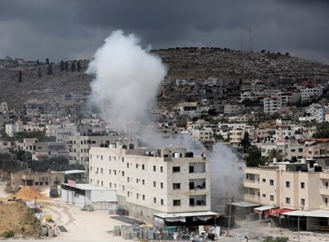 Scontri tra esercito israeliano e palestinesi a Jenin