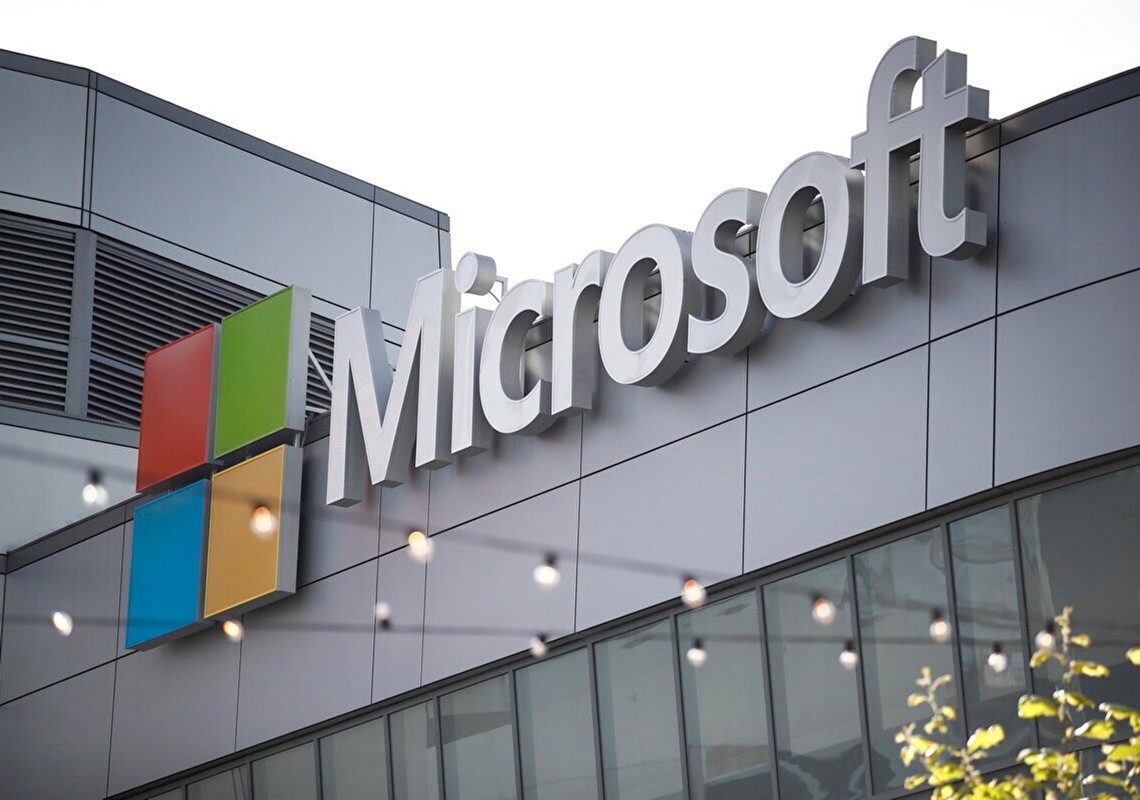 Microsoft, le interruzioni ad Outlook opera di attacchi hacker