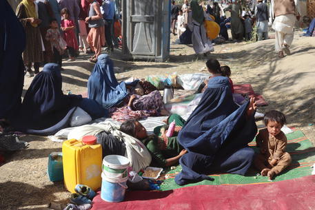 Afghanistan: nuove restrizioni per le donne