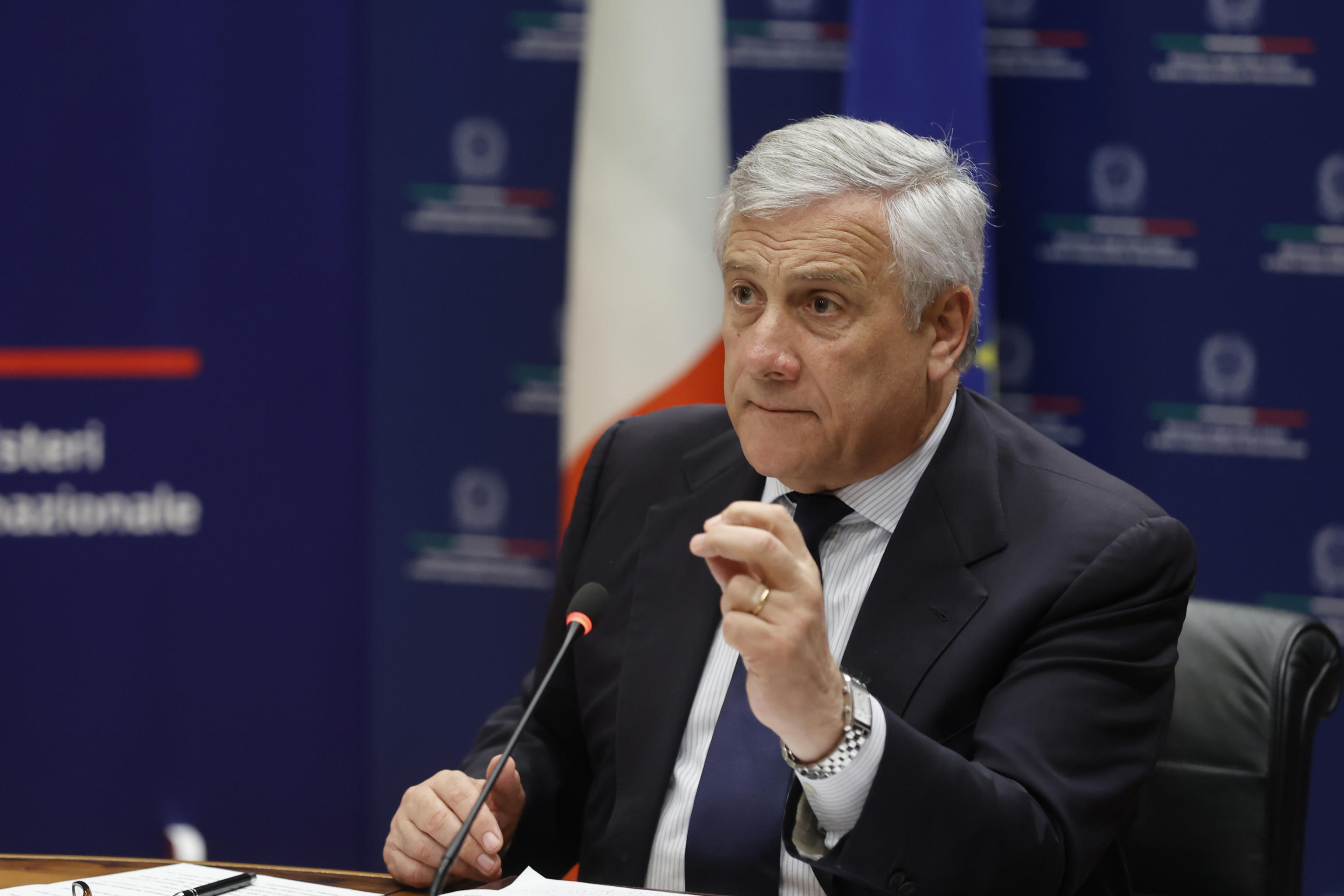 Tajani: “Forza Italia sopravviverà, ogni giorno parlo con Marina”