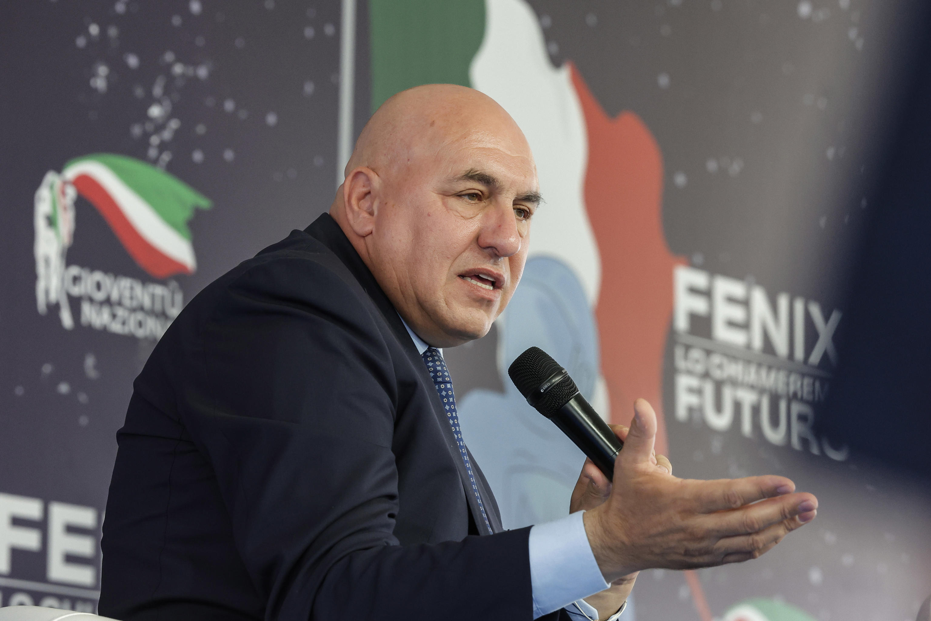 Pnrr, Crosetto: “Servono fideiussioni su lavori del Piano”