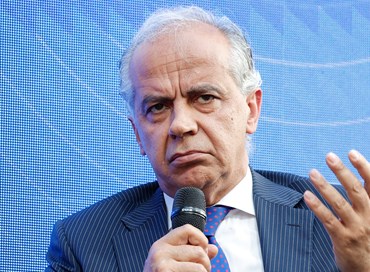 Piantedosi: “Aiuteremo sempre chi fugge dalle guerre”