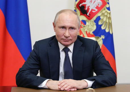 Scure fiscale di Putin sui Paesi ostili, Italia compresa