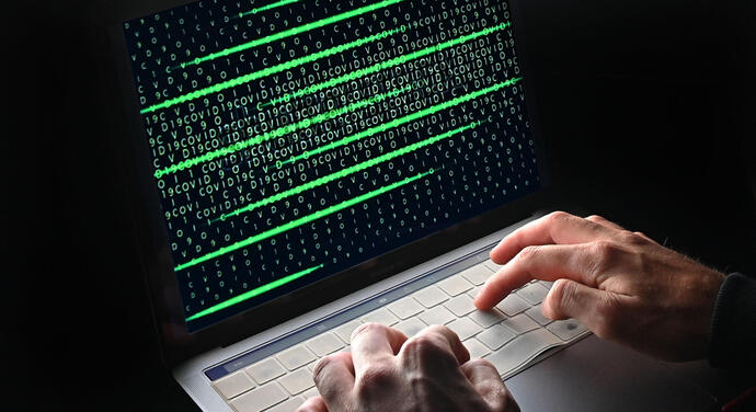 Sicurezza, gli hacker colpiscono anche le scuole