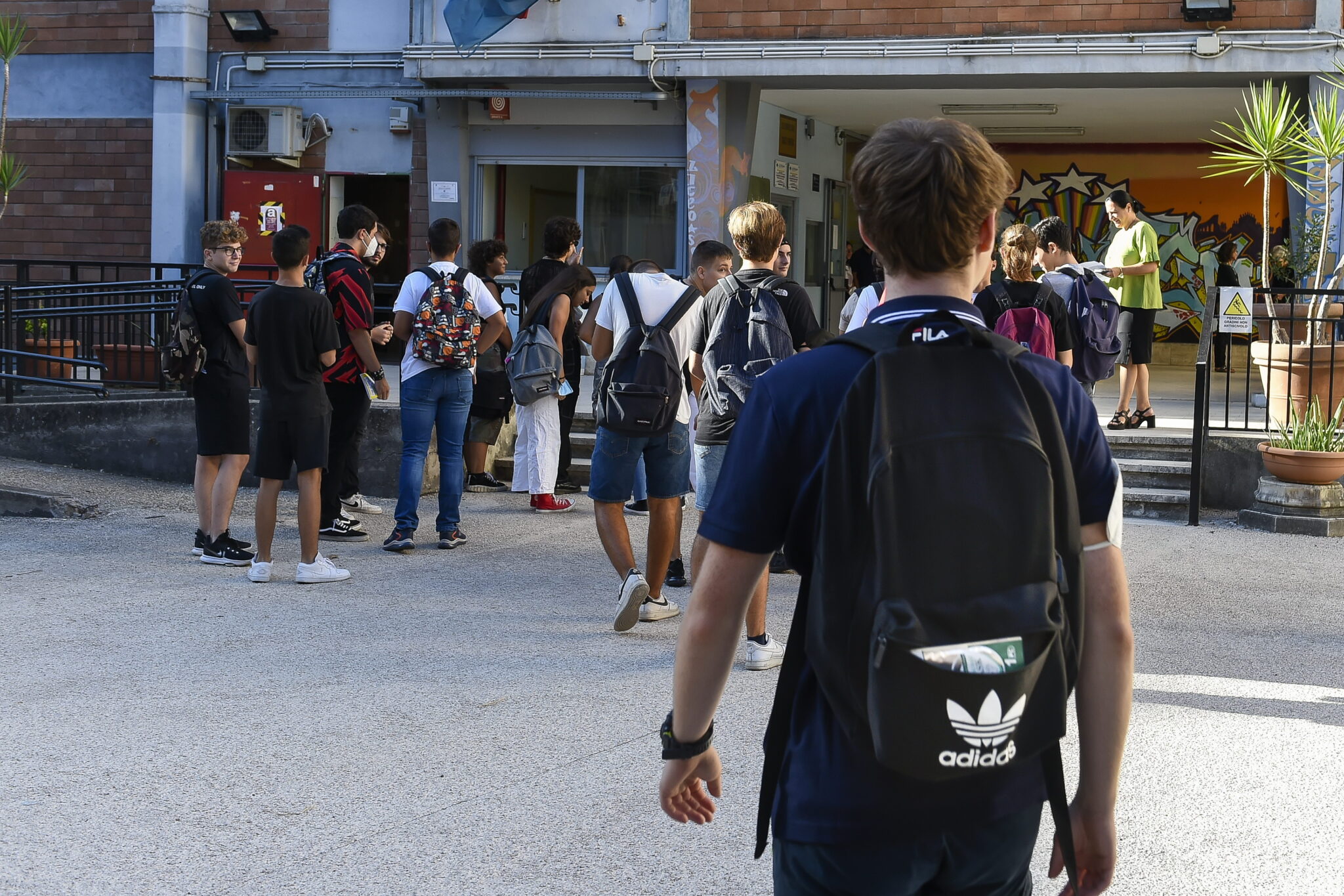 Scuola: serve una riforma radicale del sistema