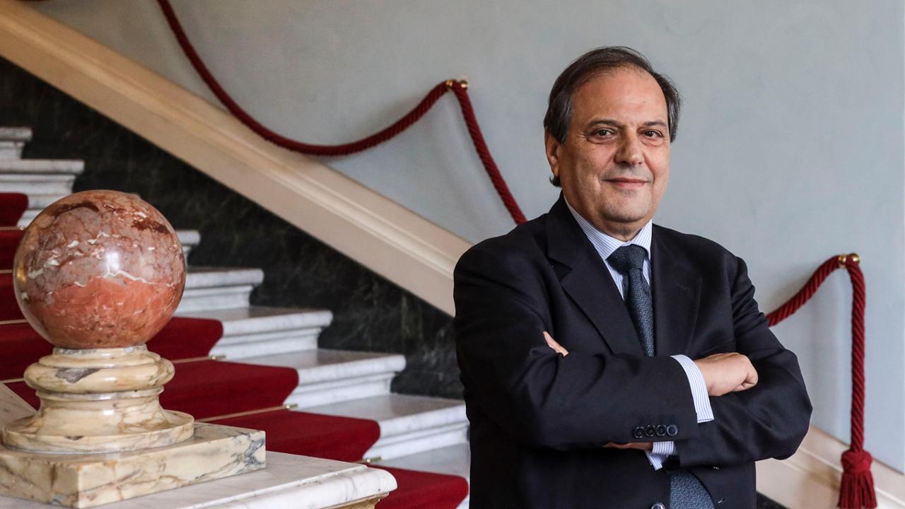 Anelli (FnomCeo): “Pochi medici e mal retribuiti” (Video)