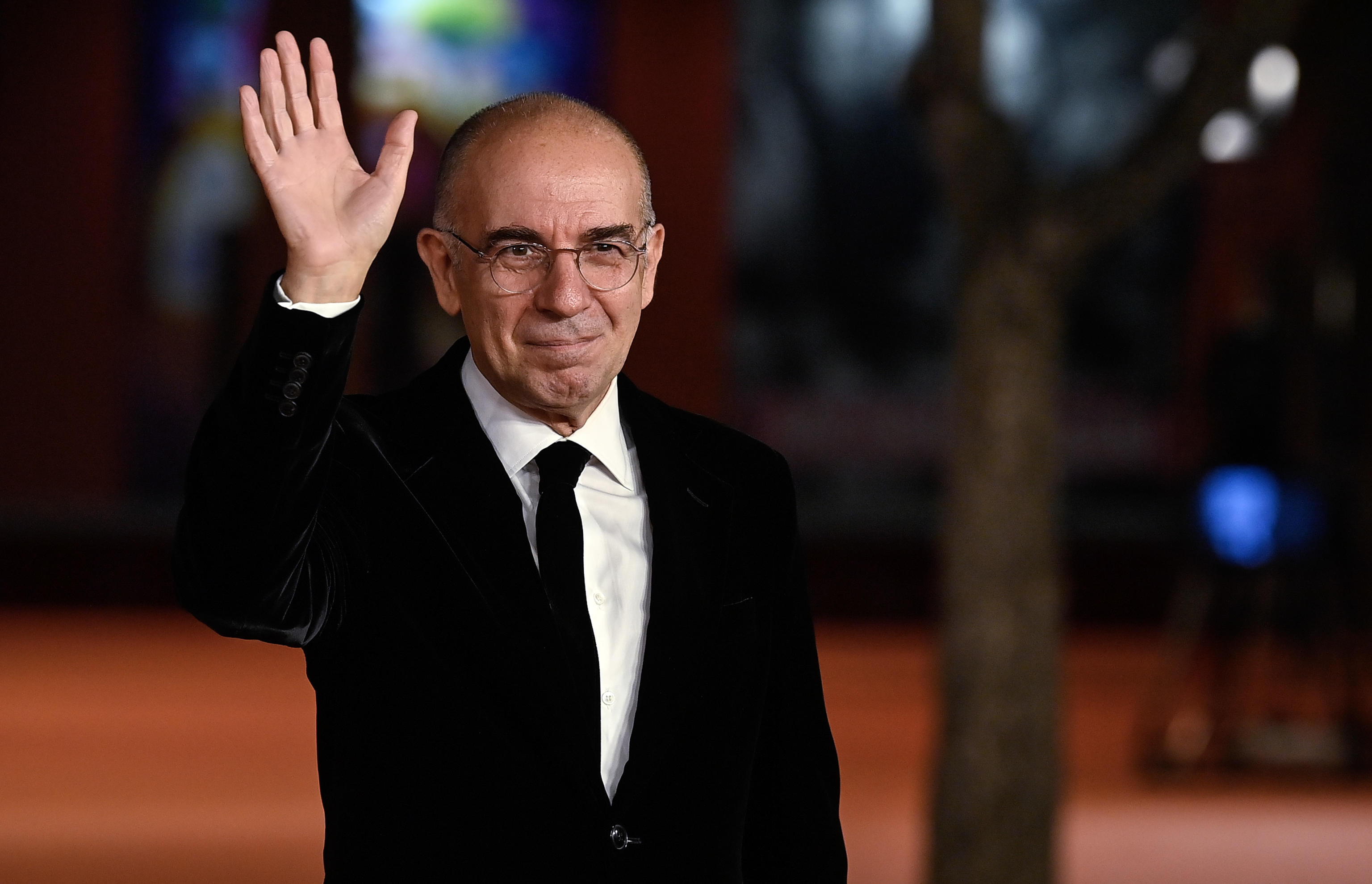 Visioni. Festa del cinema, presentata la serie tivù “Il camorrista” di Tornatore