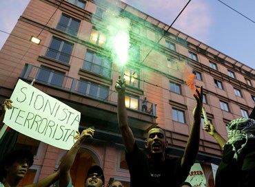 Le piazze di sinistra con Hamas, orfane delle Brigate rosse
