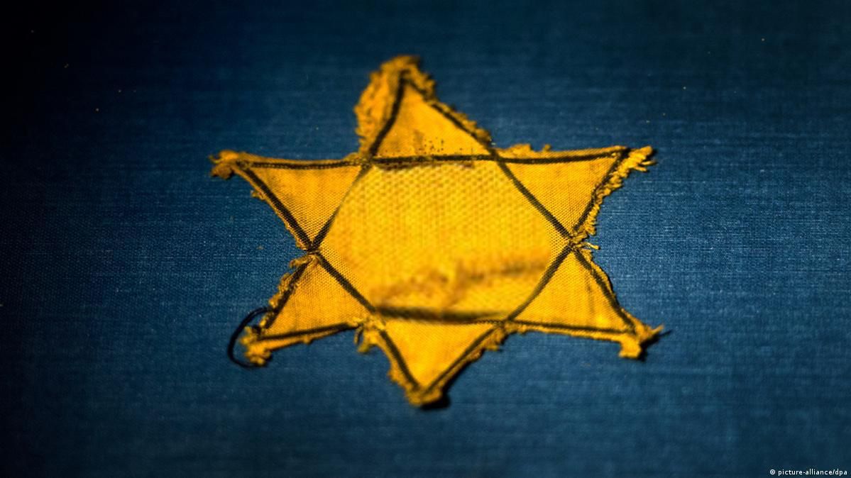 La stella di Davide bianca e gialla