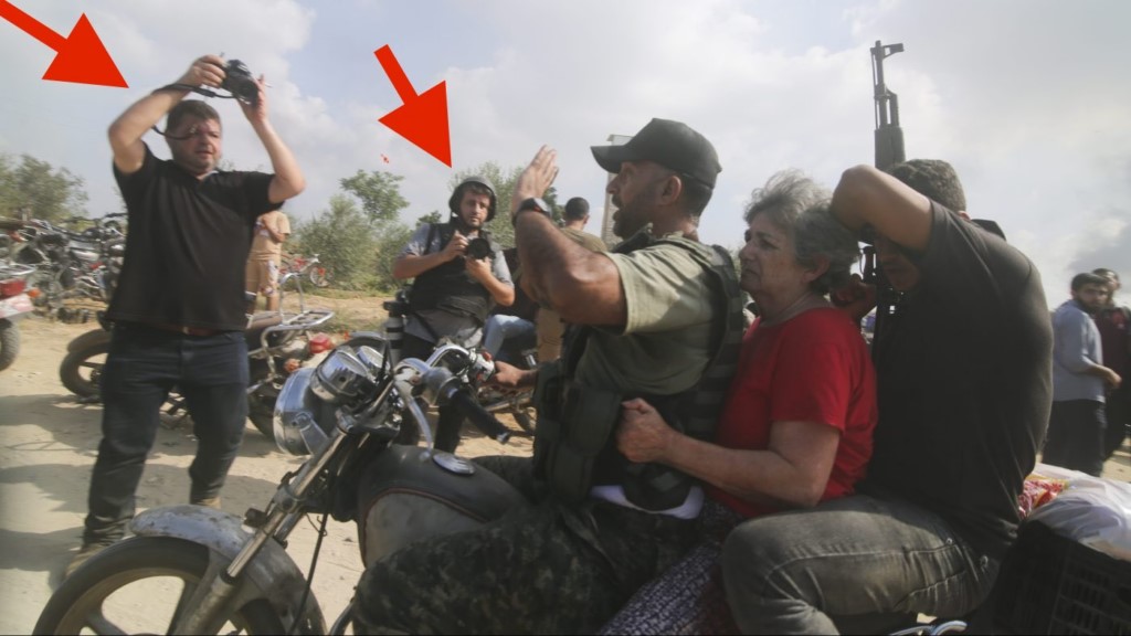 Fotoreporter con i terroristi di Hamas