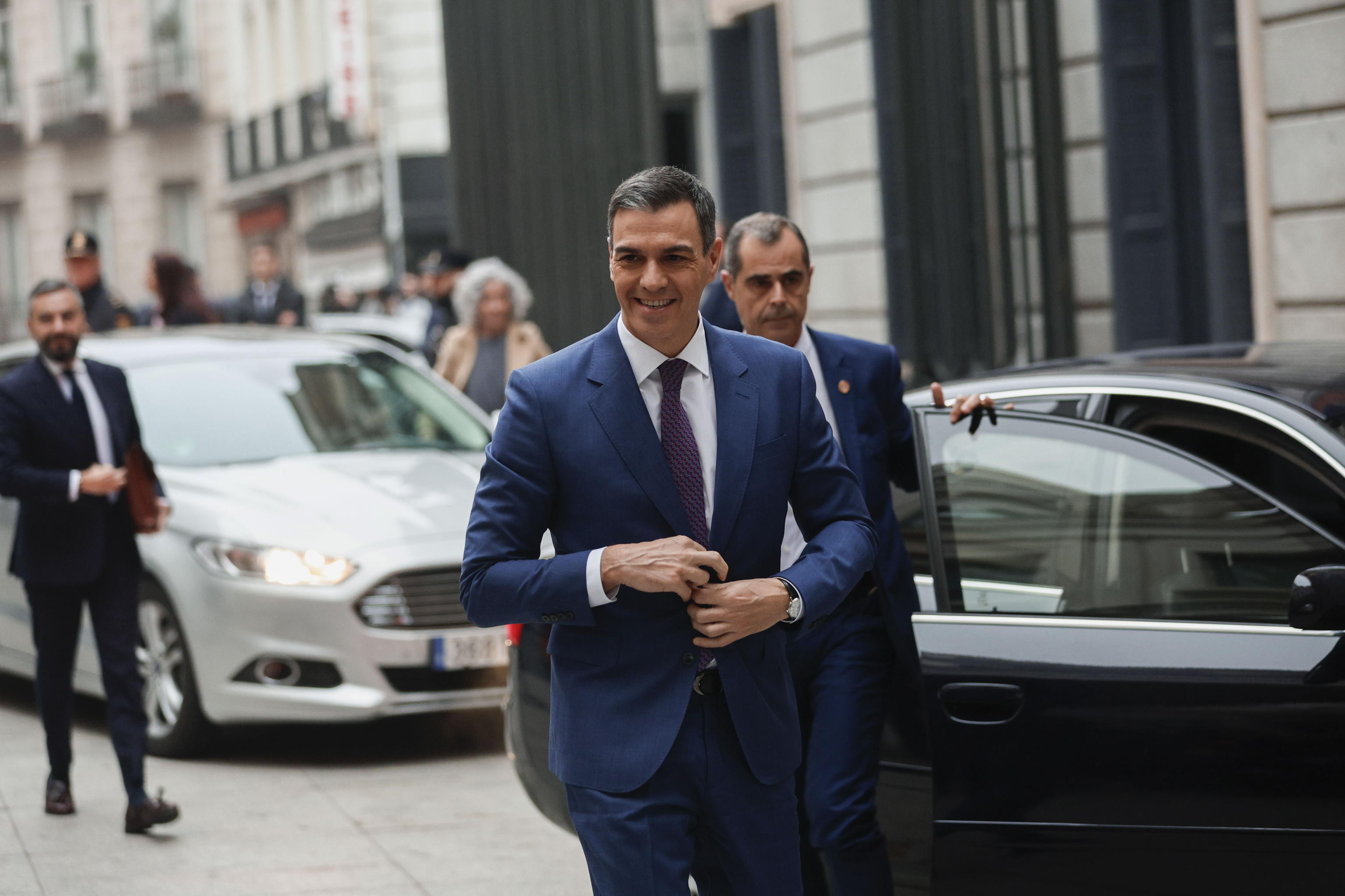 Sánchez, presidente del Governo per la terza volta