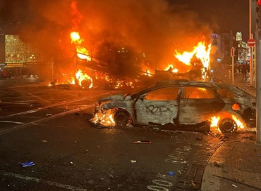 Dopo l’aggressione, scoppiano le proteste a Dublino