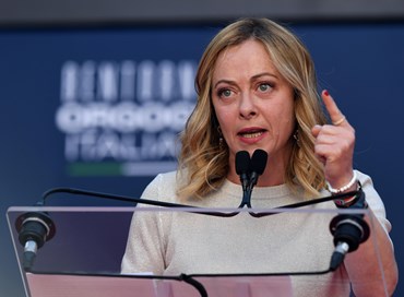 Mes: Masochisti entusiasti di sottomettersi