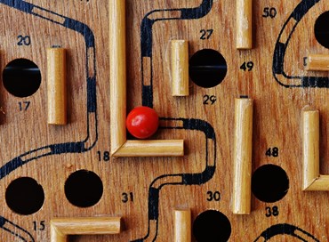 La posta in gioco e la sonnolenza delle democrazie