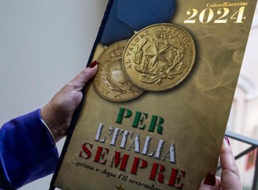 La sindrome da fascismo incombente colpisce ora il Calendario dell’Esercito