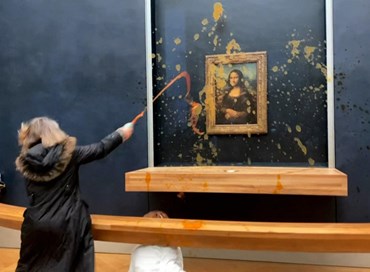 Gli ecoattivisti contro le opere d’arte
