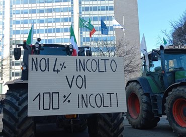 La protesta dei trattori non si ferma