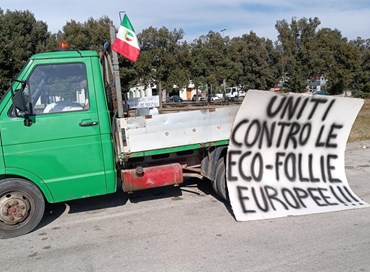 I contadini europei: “Scarpe grosse e cervello fino”