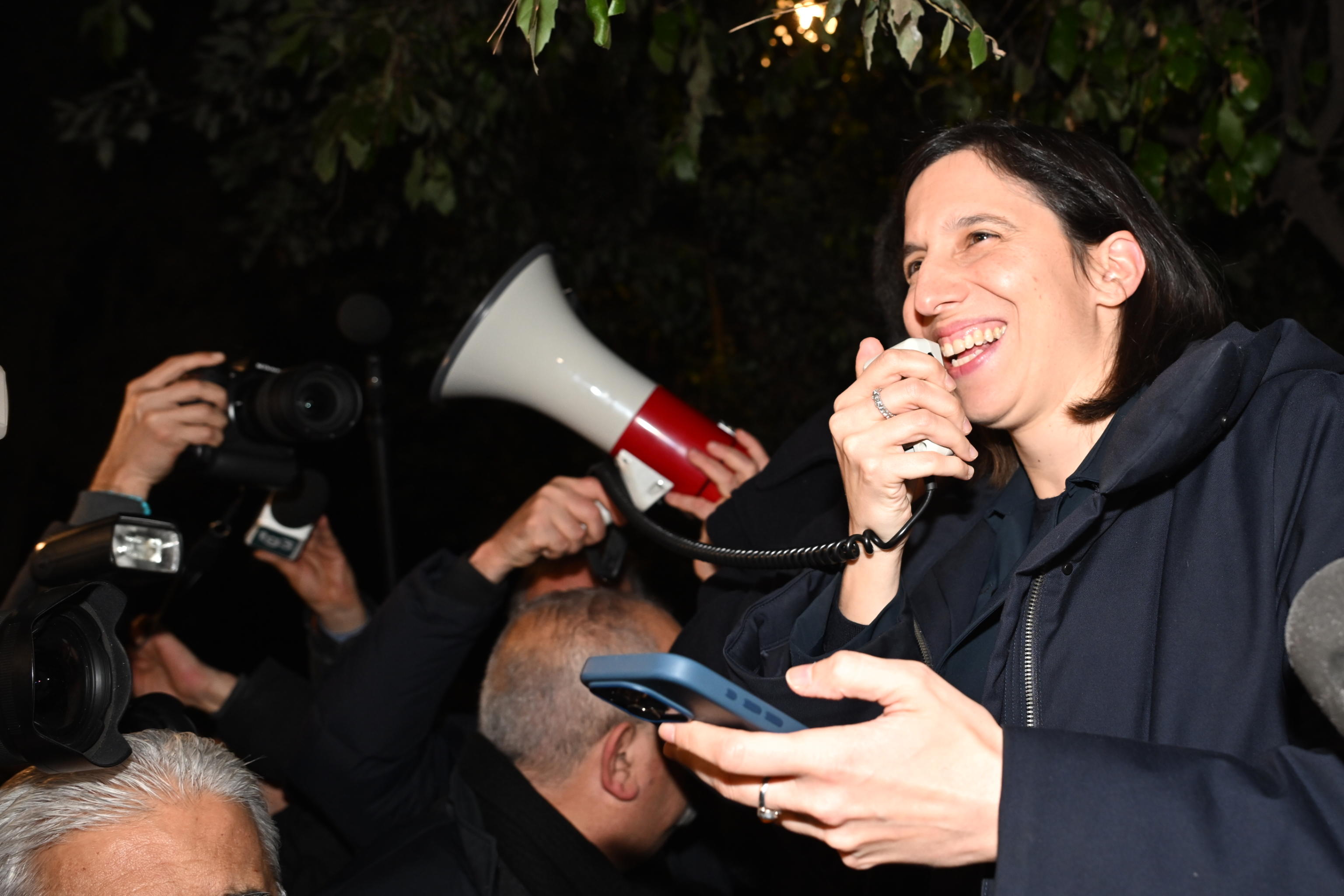 La Schlein è caduta dal pero