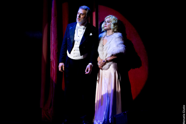 Teatro, Monica Guerritore rilegge Fellini