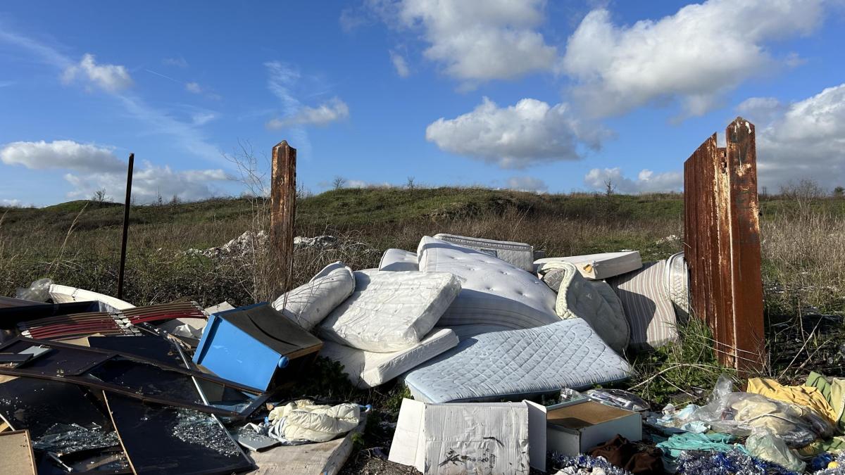 Discariche abusive e roghi tossici: i possibili rimedi