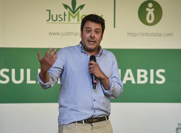 “Genocidio termine inadeguato”: l’addio del consigliere Pd