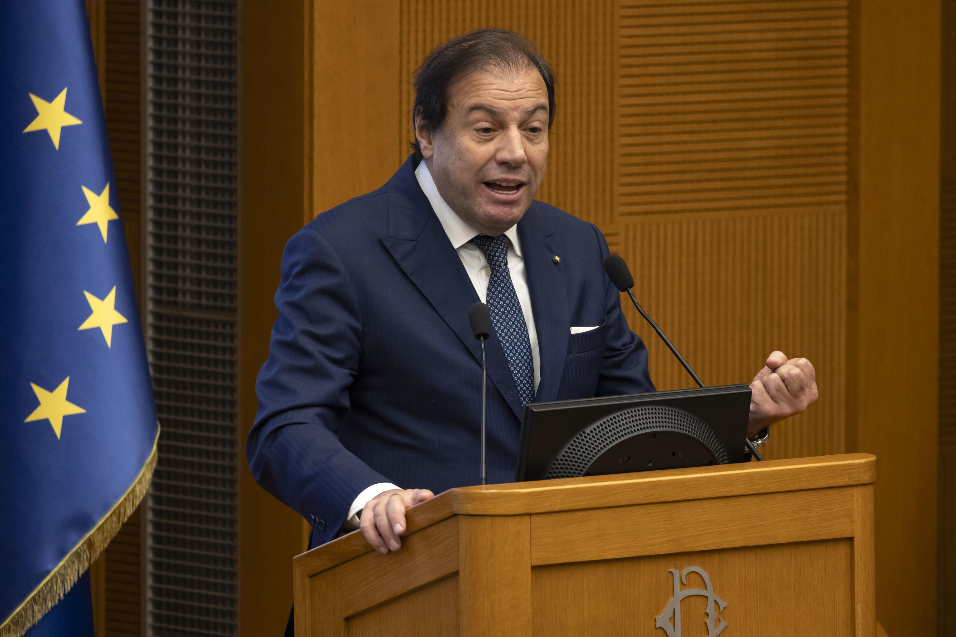 Leo: “Pronti a tagliare le tasse ai redditi sopra i 50mila euro”