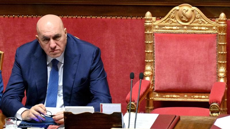 Spiati da sempre: “sommarie informazioni” ieri, banche dati di oggi