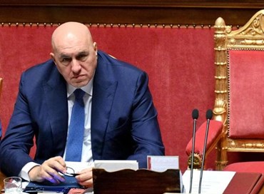 Spiati da sempre: “sommarie informazioni” ieri, banche dati di oggi