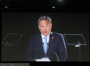 Cina: “Lo sviluppo dell’auto elettrica è frutto di innovazione”