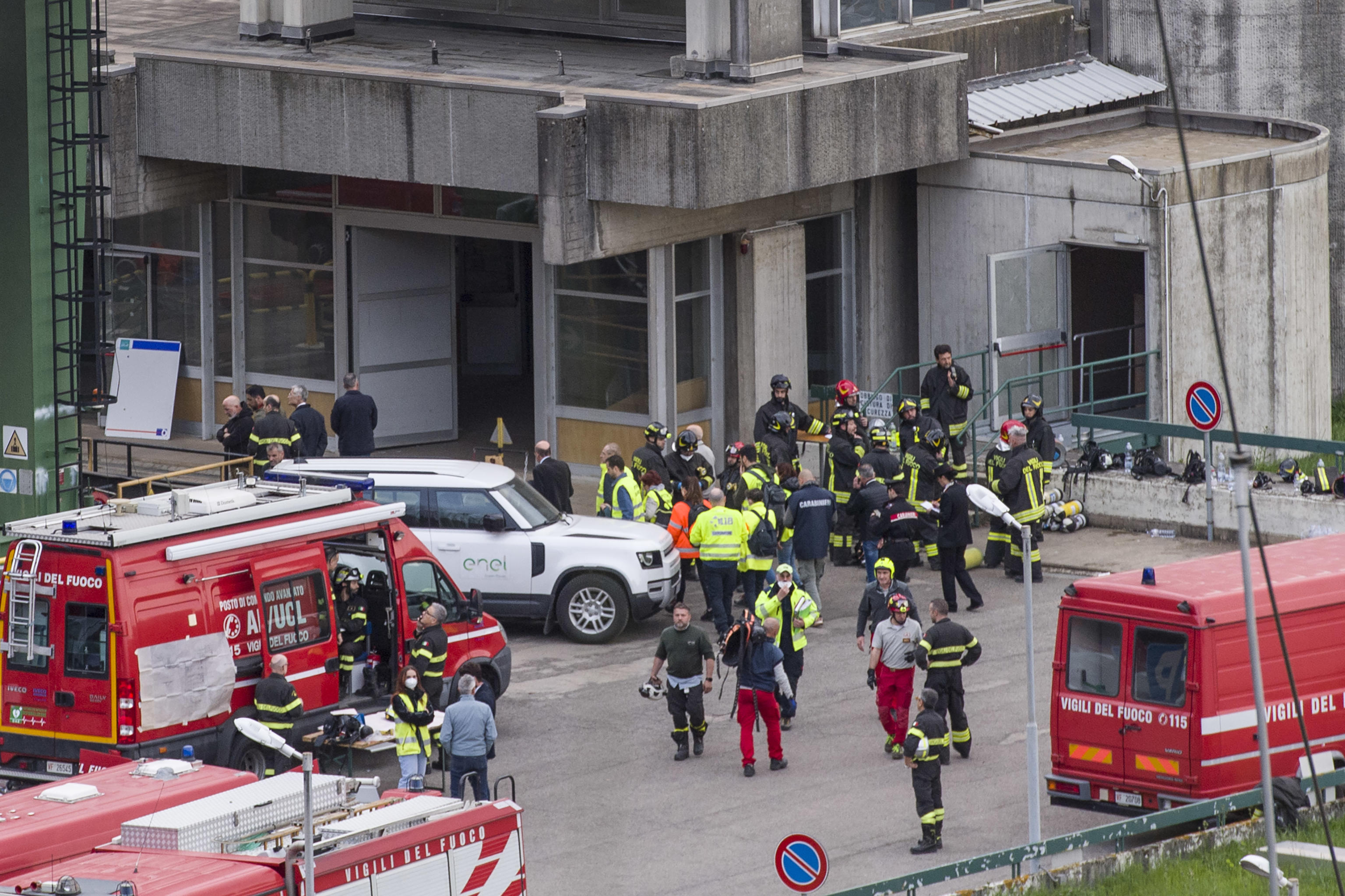 Esplosione nella centrale di Suviana: 3 morti e 4 dispersi