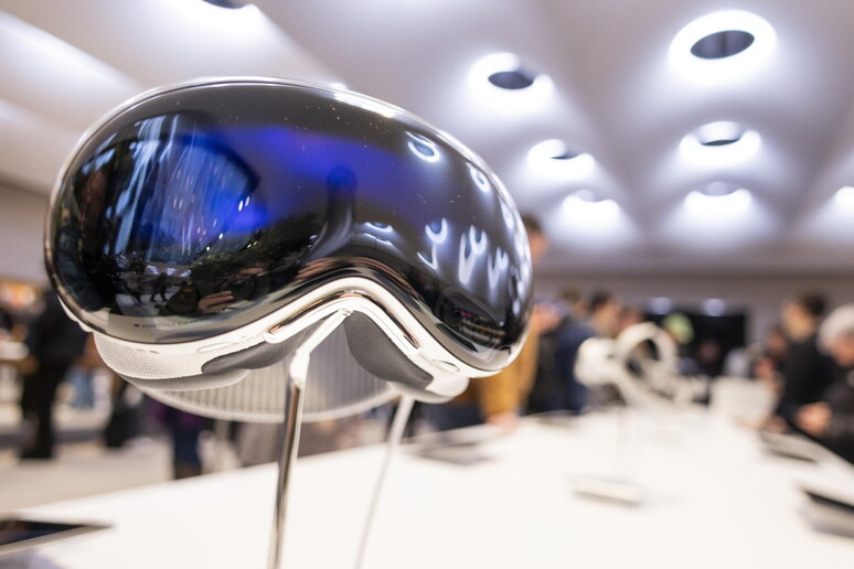 Metaverso lento, pochi visori e i progetti segnano -18 per cento