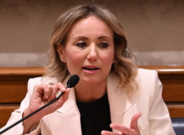“Lei è ebrea?”: la domanda alla senatrice di Fdi