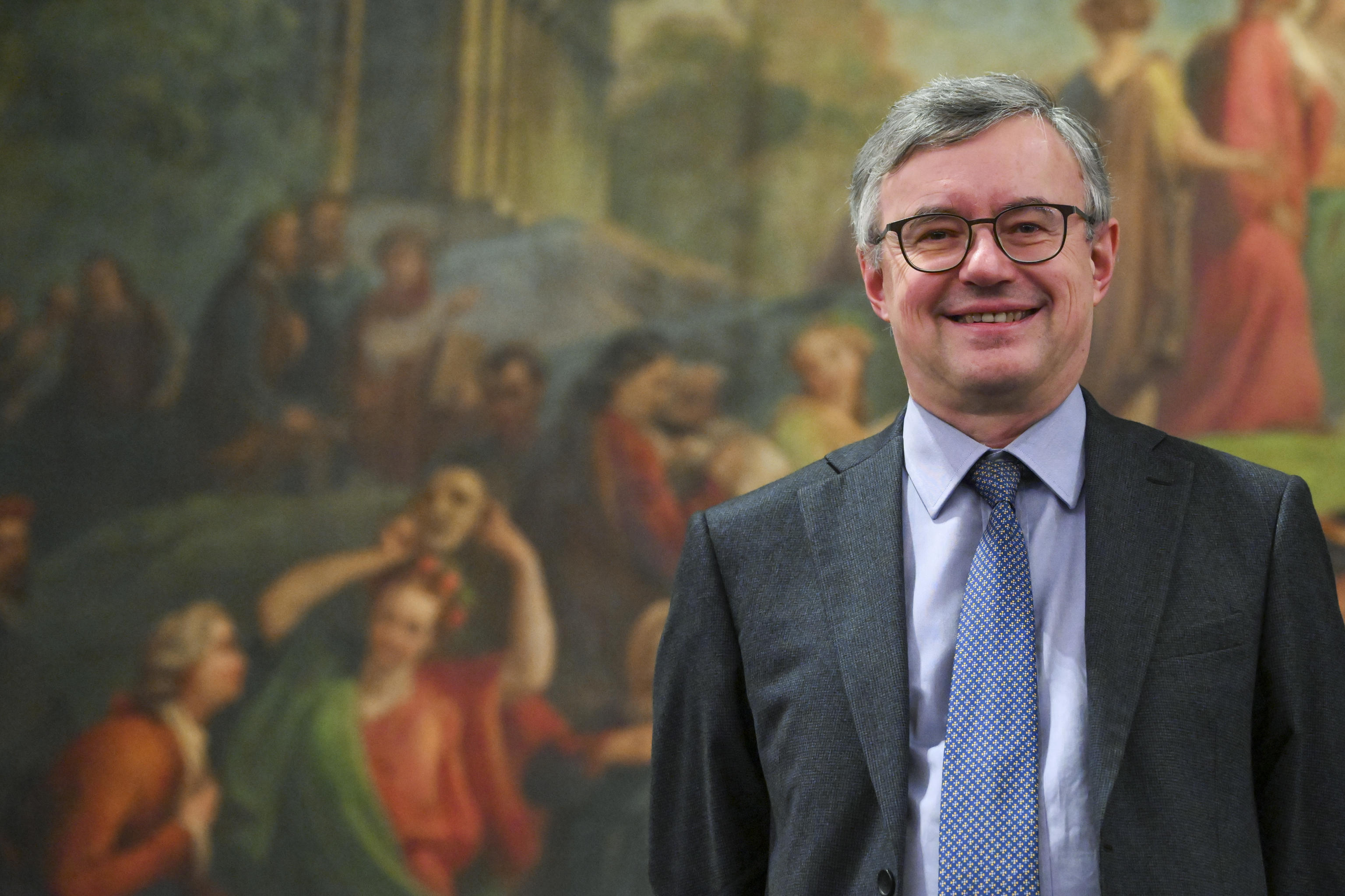 L’eterna storio-sgrafia post-comunista