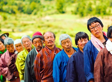 “C’era una volta in Bhutan”: giallo, verde e rosso