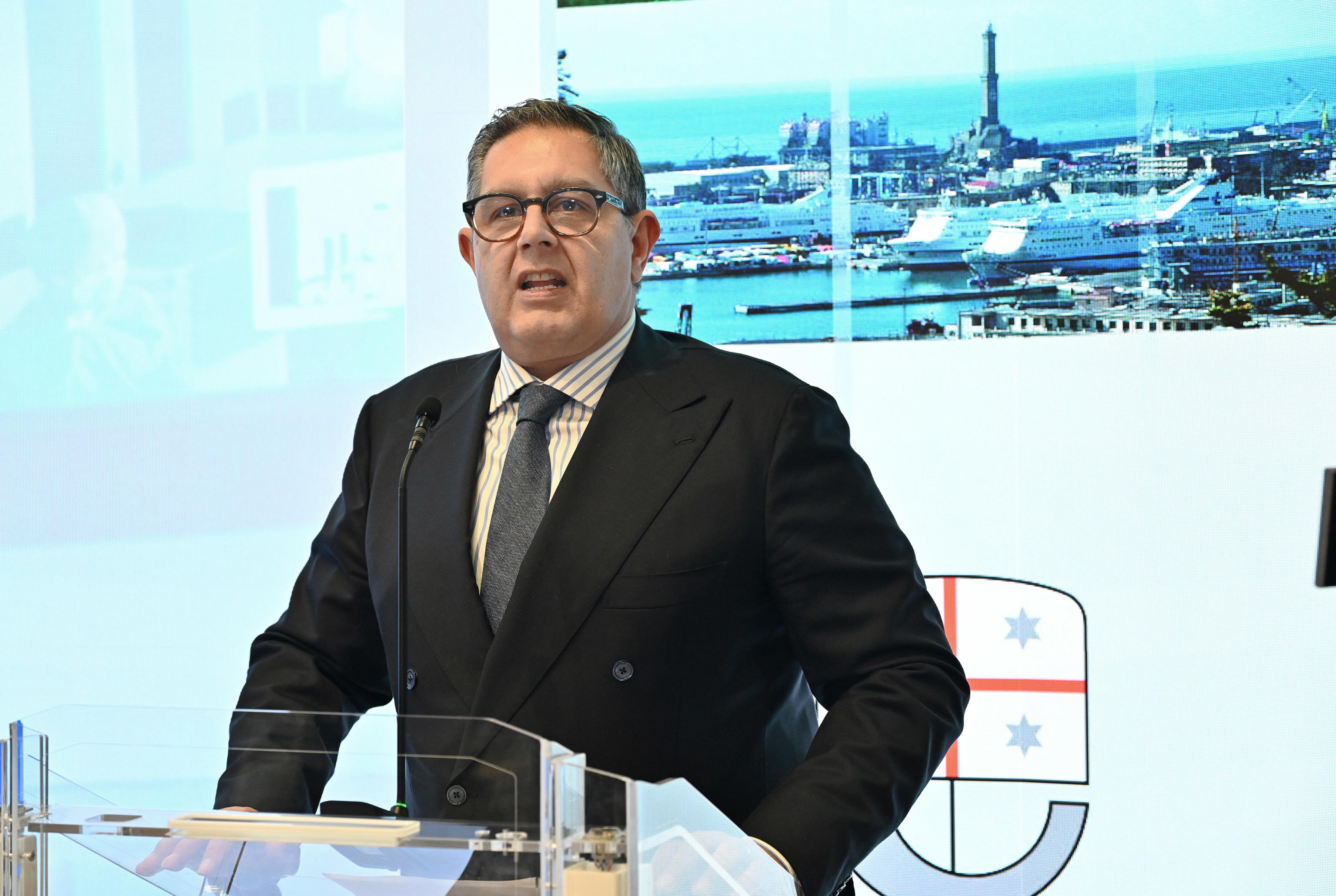 Corruzione, arresti domiciliari per Giovanni Toti