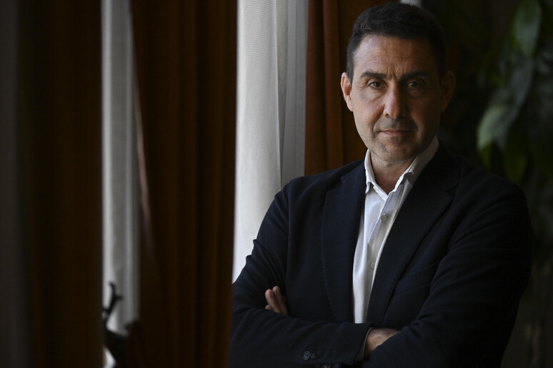 Vannacci: vita e valori di un generale incursore (Video)