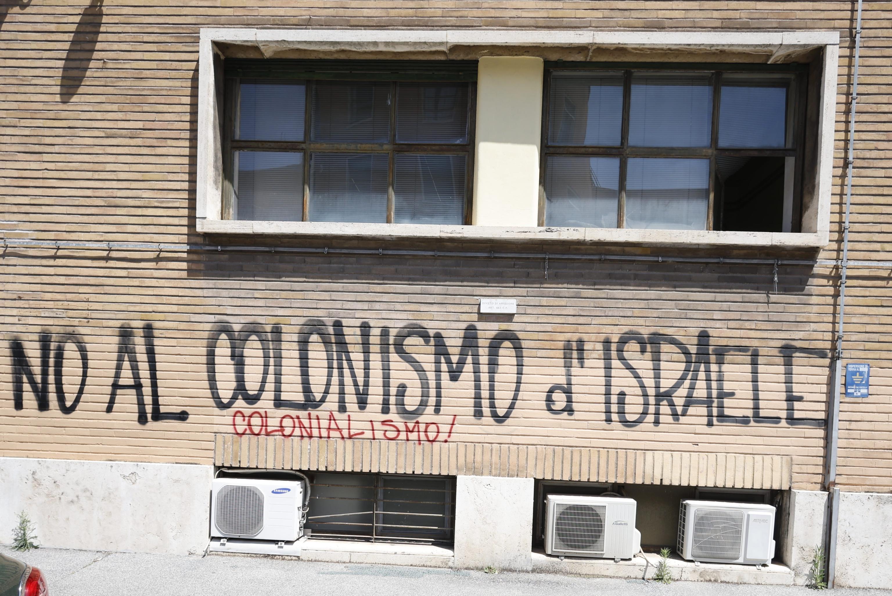 Il Viminale: “Attenzione agli infiltrati nelle Università”