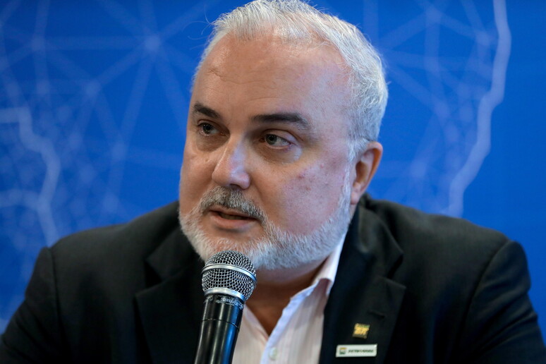 Brasile, Lula silura il capo di Petrobras