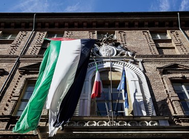 Guerra e pecette: informazione deformante, società ipocrita