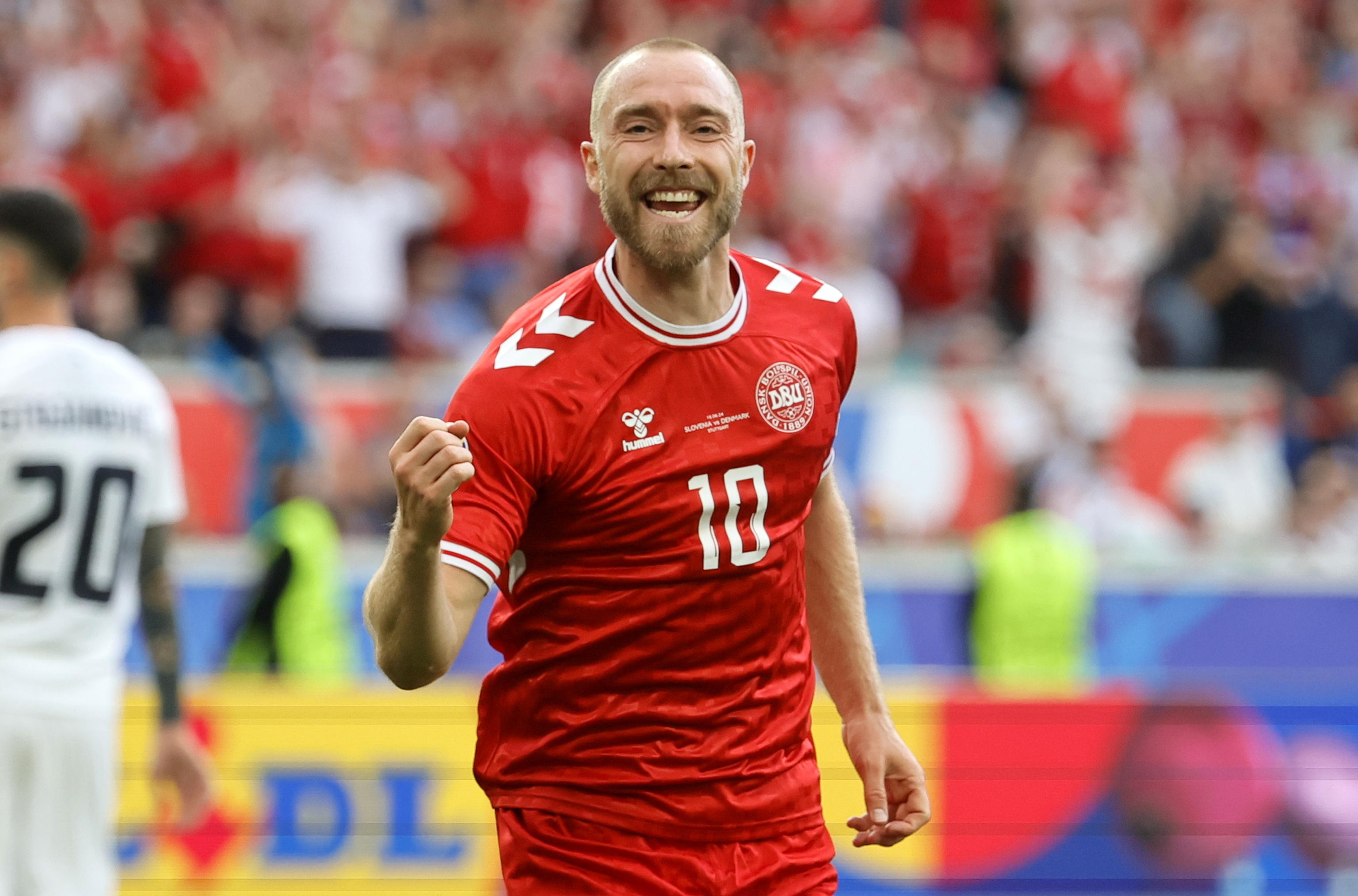 Eriksen chiude il cerchio, dal malore a Euro 2020 al gol contro la Slovenia