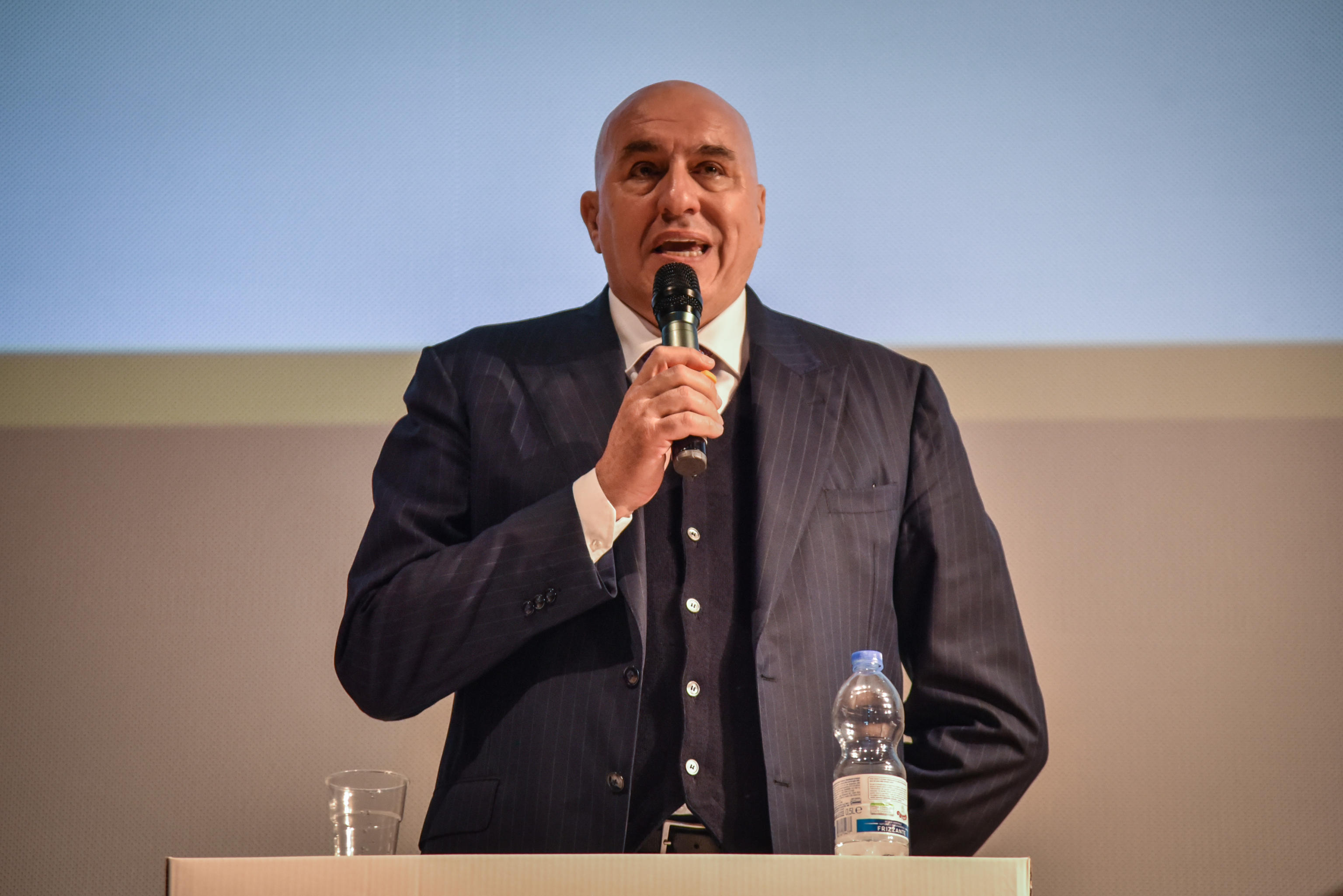 Crosetto: “Nell’Ue basta con i socialisti alla Timmermans”