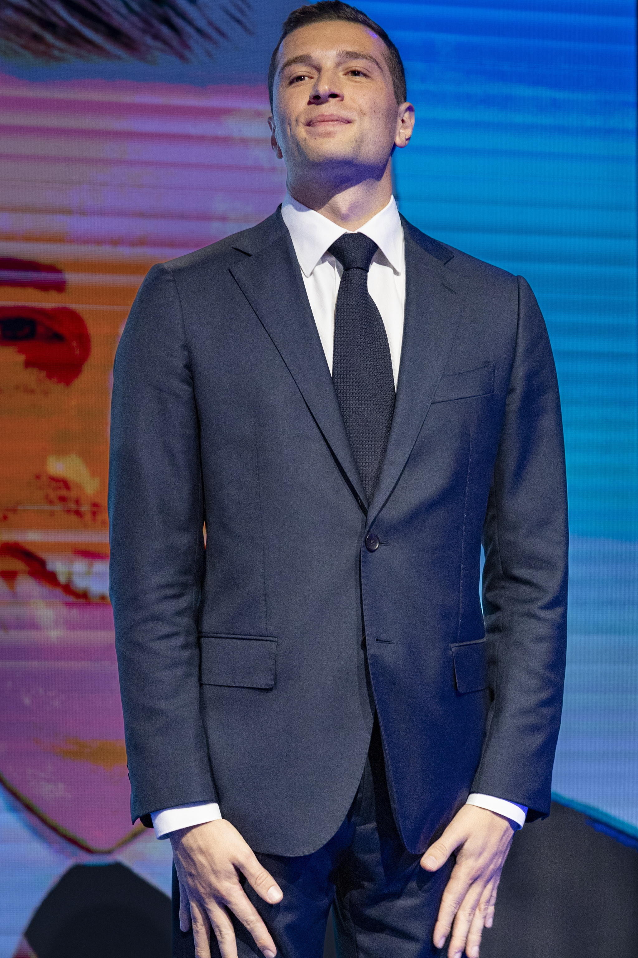 Bardella: “Rispetterò gli impegni internazionali della Francia”