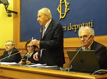 Bonanni e Palumbo: Cgil, presbiopia e miopia?