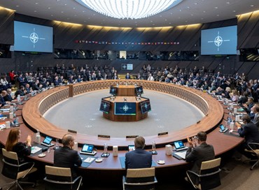 Nato: È giunto il tempo di riconsiderare la ripartizione degli oneri