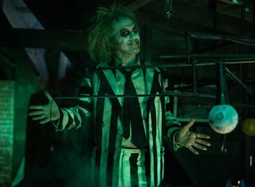 Tim Burton inaugura la Mostra di Venezia con “Beetlejuice Beetlejuice”
