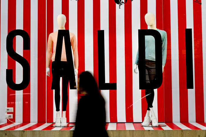 Saldi estivi, le stime di Cna